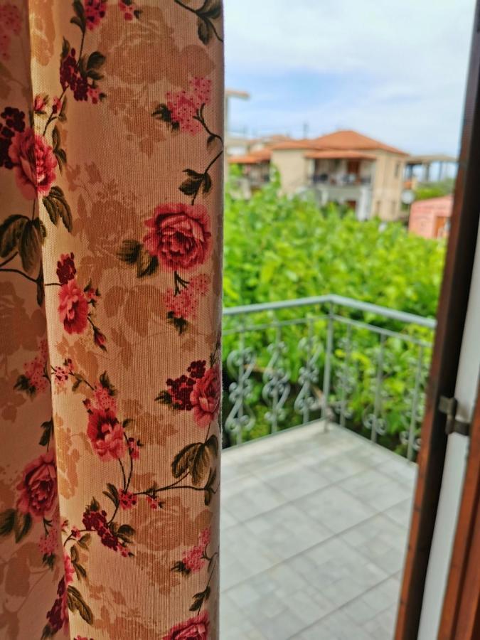 Four Seasons Relaxing Villa Акрата Экстерьер фото